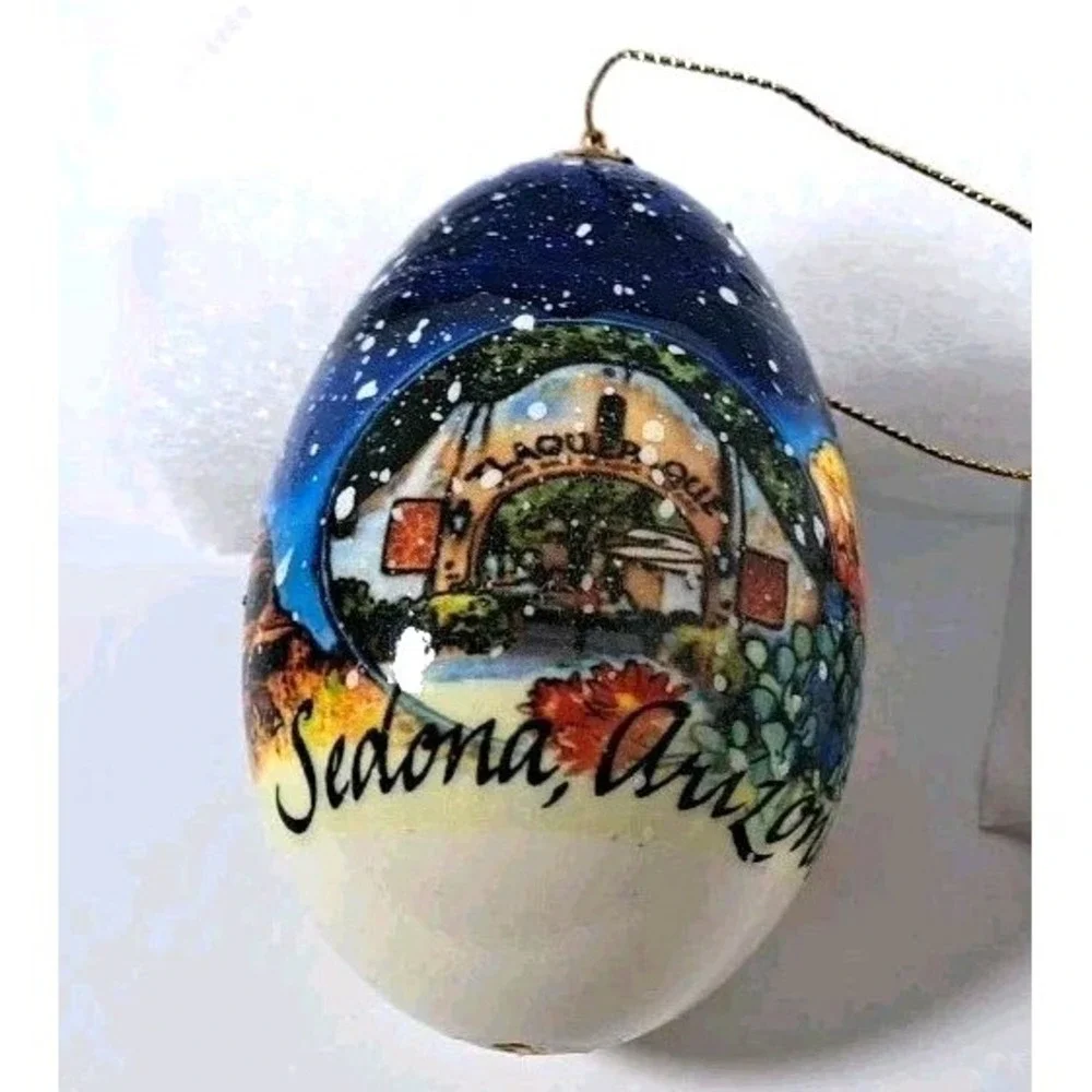 Country Christmas Eggs Sedona Arizona Tlaquepaque Hand Painted Egg Ornament 2010